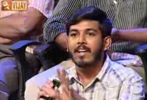 விஜய் டிவியில் ‘ நீயா நானா’ என வெகுளியான அறியா - பெரும்பாலும் மந்தமான (முட்டாள்களல்ல, ஒப்புக் கொள்கிறேன்) சிறுவர்-சிறுமிகளுடன் மல்லுக்கட்டி தன் போராளித்தனத்தை வெளிக்காட்டிய இளைஞர்.