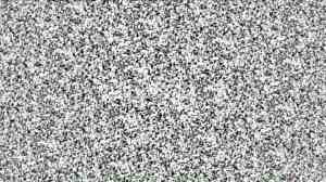 பின்புலக் கதிரியக்க ப்ரஹ்மம். நன்றி: http://scarlettracery.files.wordpress.com/2013/09/8-1162915-television-static.jpg