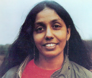 ராஜனி திராணகம (படத்துக்கு நன்றி: http://thakavalgal.blogspot.in/2009/09/blog-post_9857.html)