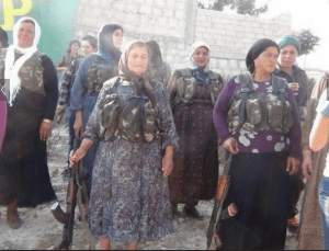 போர்முனைக்குச் சென்றுகொண்டிருக்கும் கர்ட் தாய்கள்